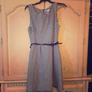 A-line black a white dress